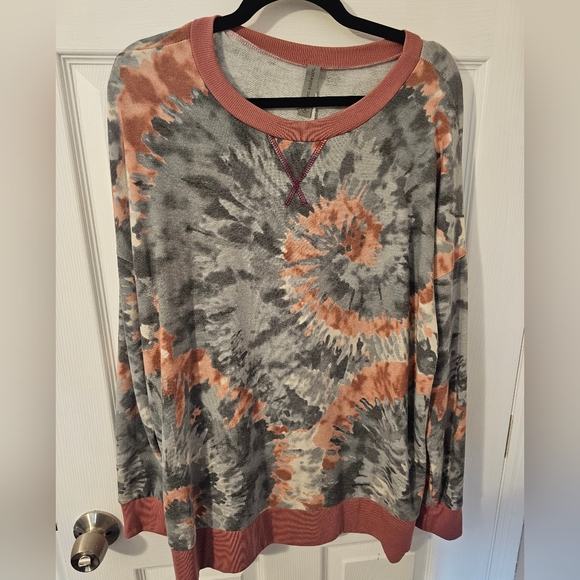 Honeyme Tops - Honeyme Sweatshirt